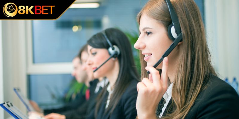 Chăm sóc khách hàng luôn hỗ trợ hiệu quả hội viên